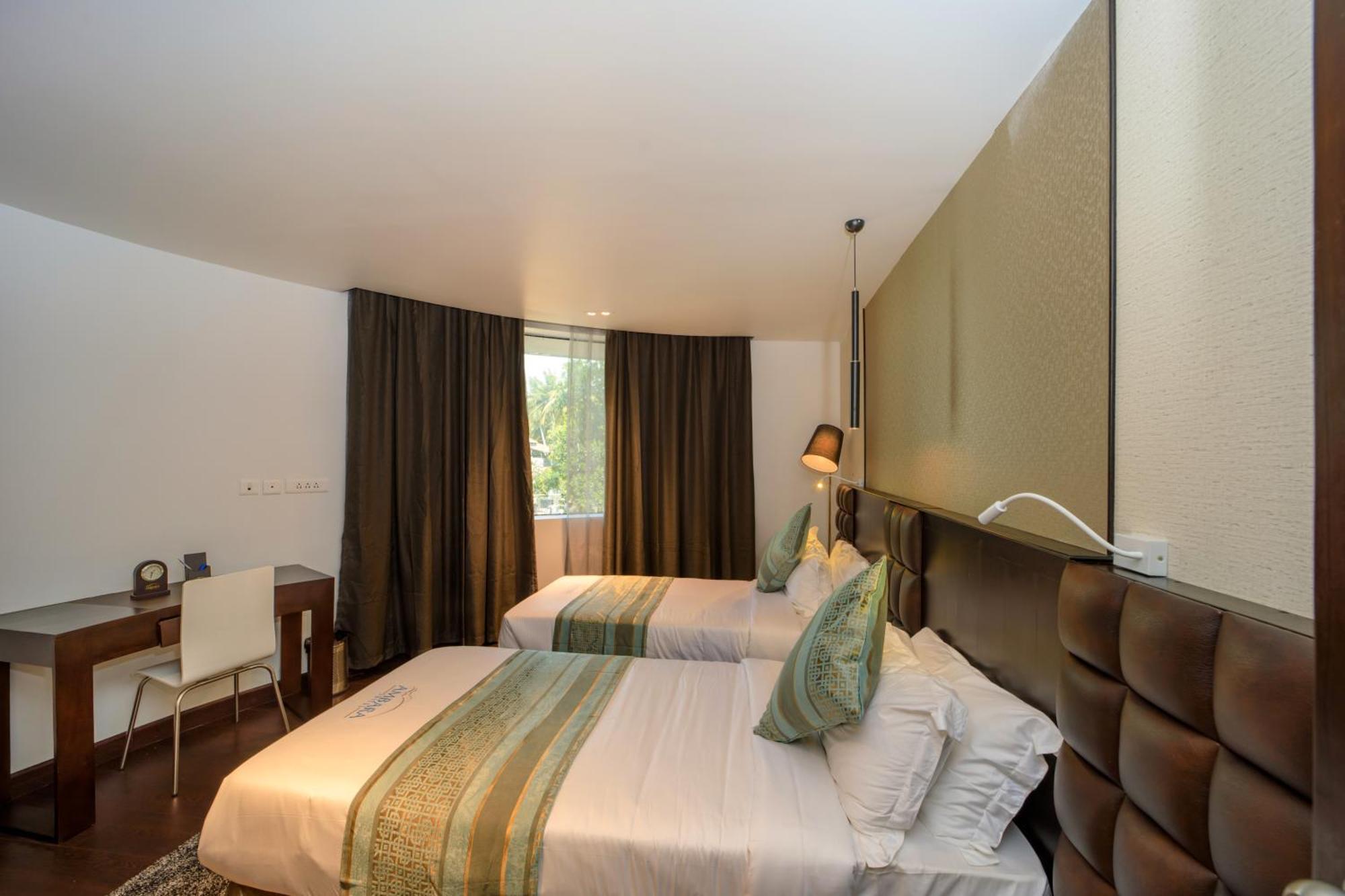 Ambara Suites Thiruvananthapuram Buitenkant foto